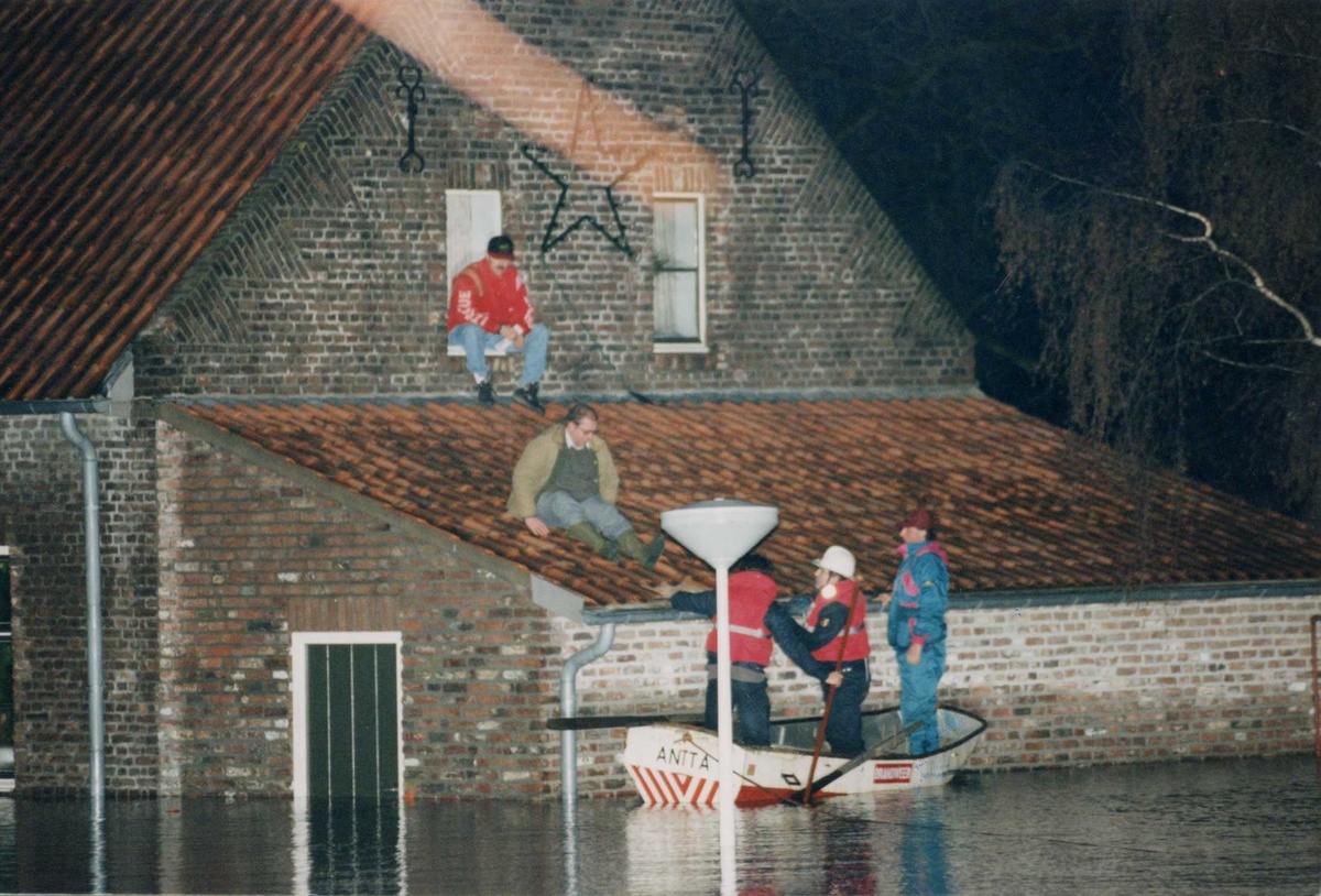 Evacuatie van inwoners in Dilsen-Stokkem eind december 1993.
