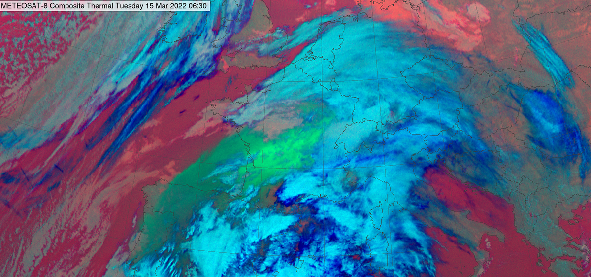Les images satellites montrent une couleur jaune-vert sur le Portugal, l'Espagne et la France indiquant la présence de poussière saharienne (source : Meteosat)