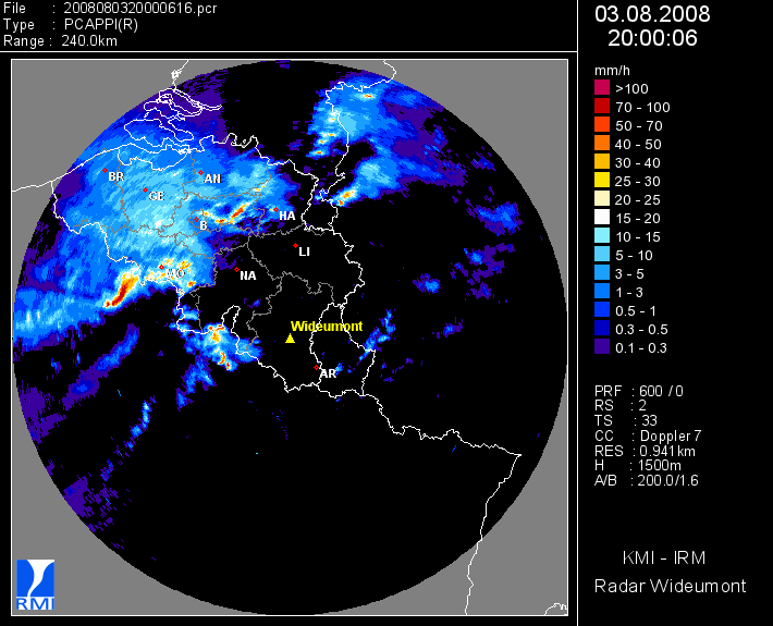 Ces images radar du 3 août 2008 montrent une ligne étendue avec des averses orageuses et des condi
