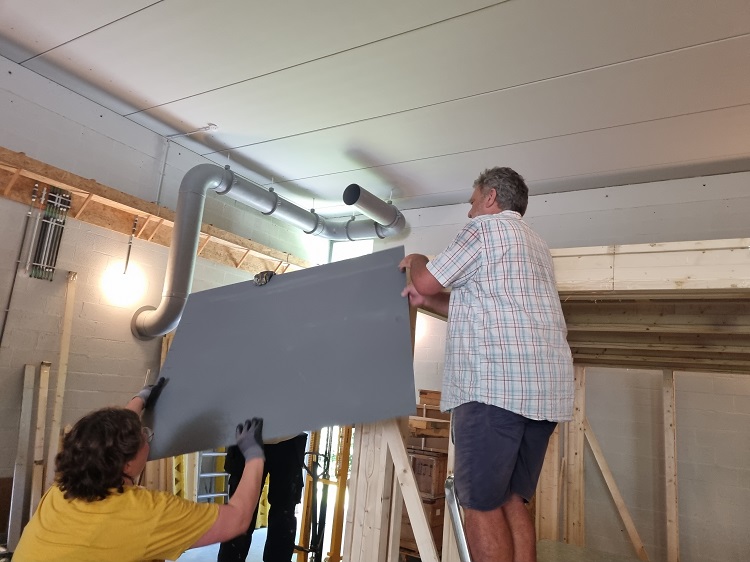 8.  ;-) PALEOMAGNETISM = XXX   X   XXXXXX   XXXX   -> Mounting outer shield ceiling plates neither! ;-)